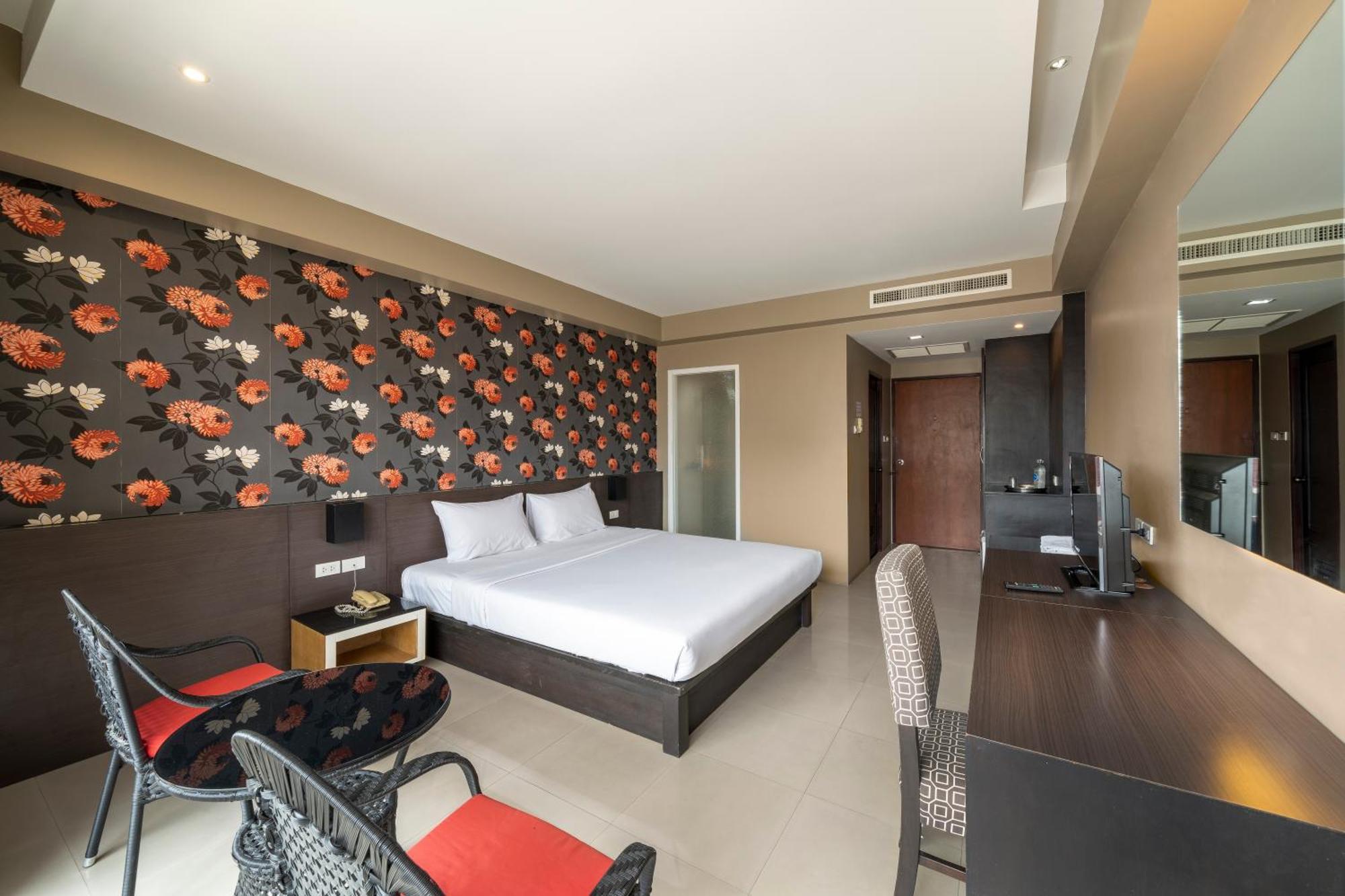 Welcome Plaza Hotel Pattaya Exterior photo