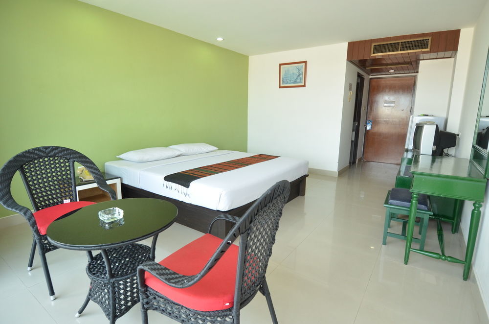 Welcome Plaza Hotel Pattaya Exterior photo