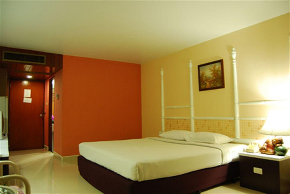 Welcome Plaza Hotel Pattaya Exterior photo